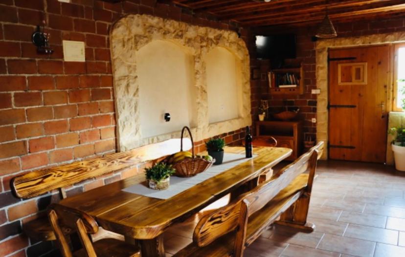 Iva Apartman Sa Bazenom Donji Zemunik Extérieur photo